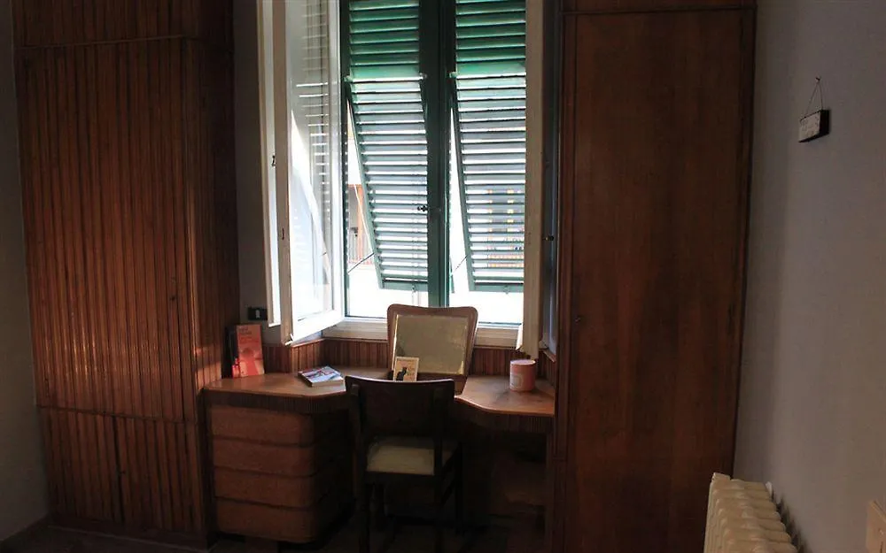 B&B Camera Con Vista Lucca Bed & Breakfast