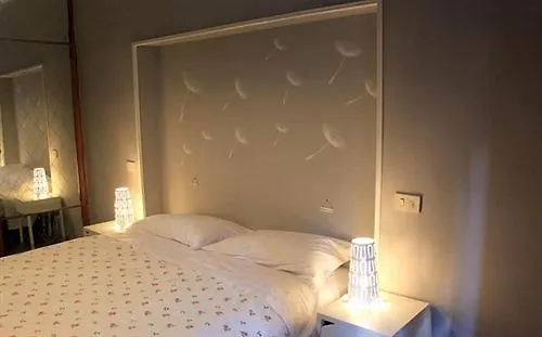 B&B Camera Con Vista Lucca Italy