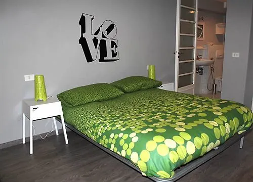 B&B Camera Con Vista Lucca Bed & Breakfast