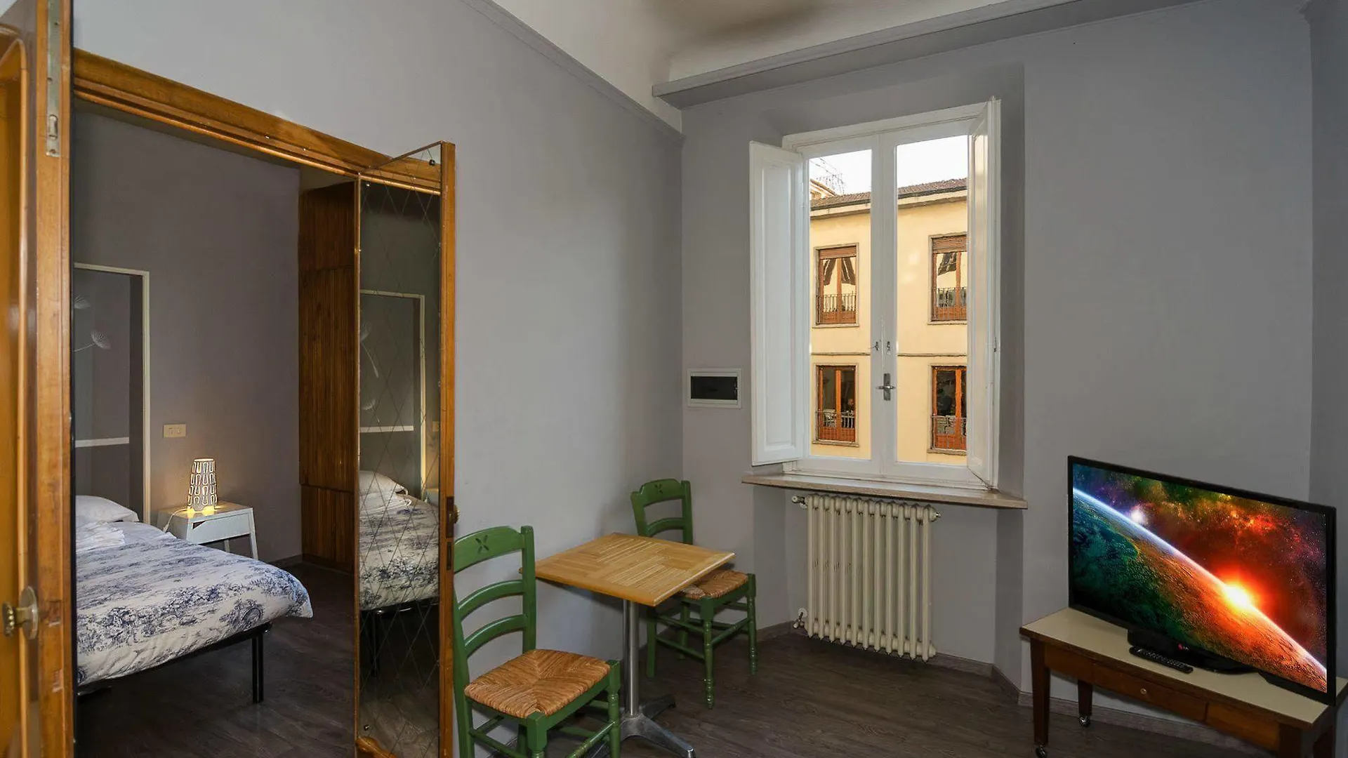 Bed & Breakfast B&B Camera Con Vista Lucca Italy